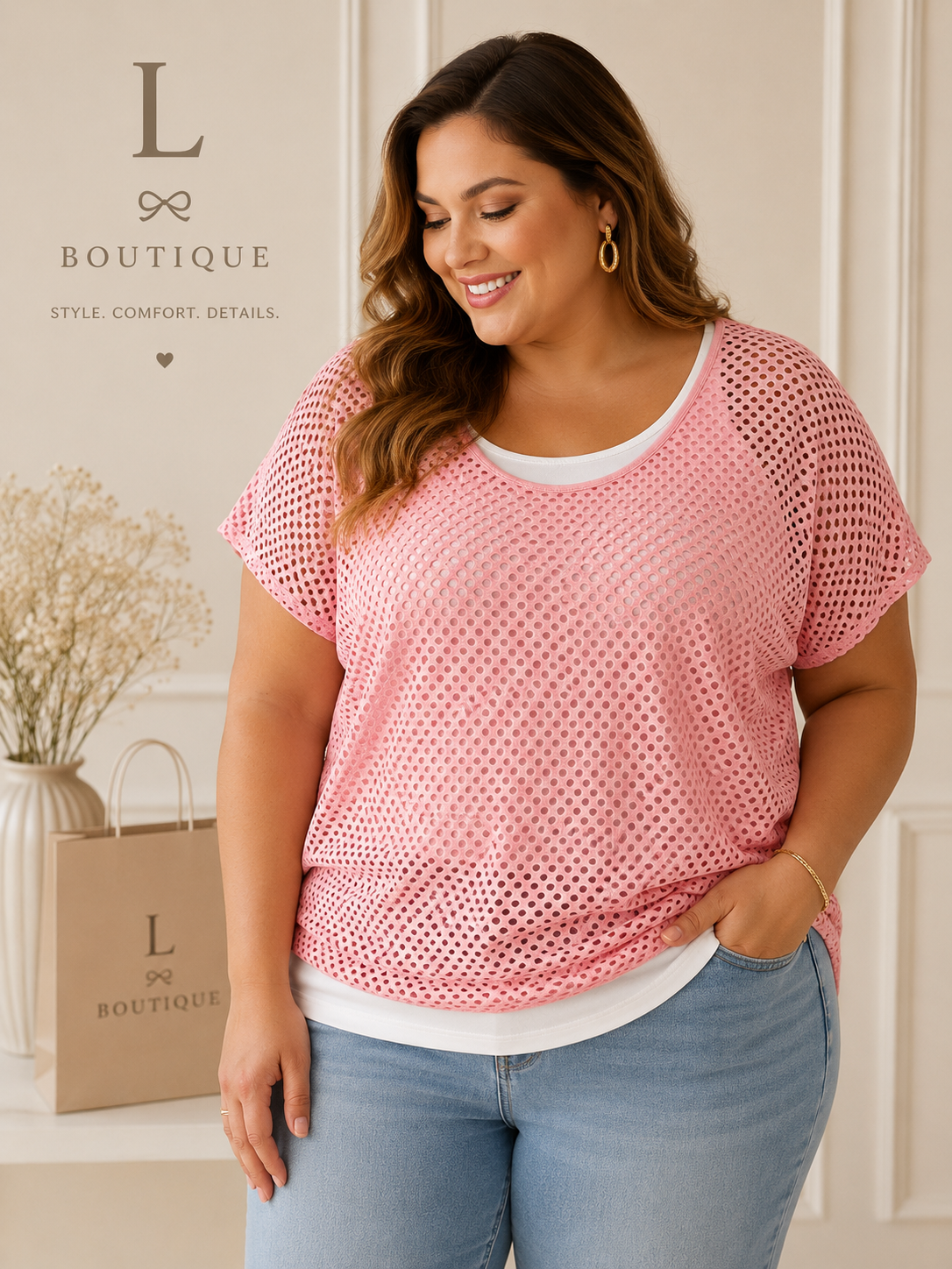 Roze Opengewerkte Oversized Top met Goudglans – Curvy