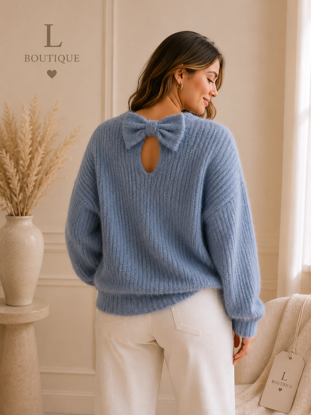 Blauwe Fluffy Trui met Strikje op de Rug – L/XL